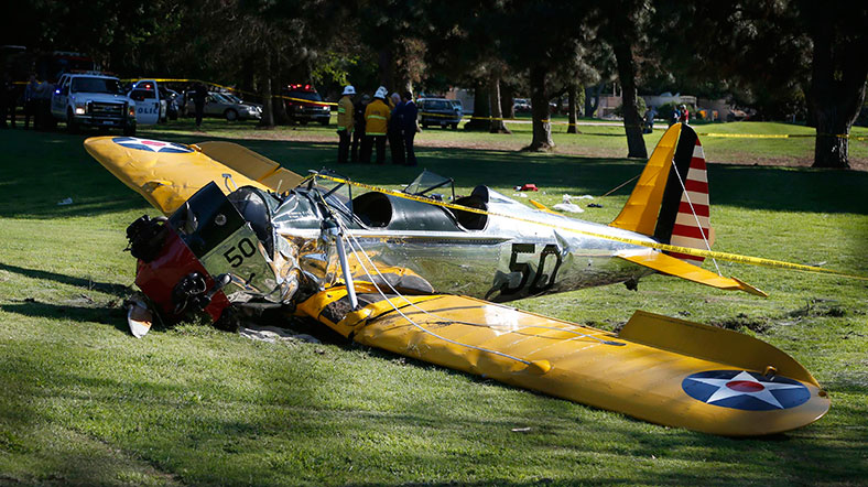 Harrison Ford'un kullandığı uçak düştü
