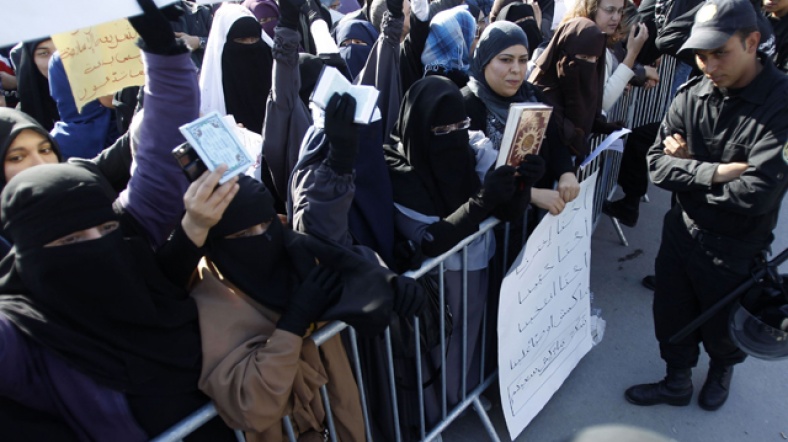 tunus ta gecici anayasa yururlukte al jazeera turk ortadogu kafkasya balkanlar turkiye ve cevresindeki bolgeden son dakika haberleri ve analizler