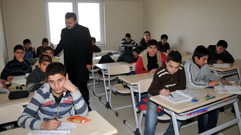 10 Soruda Dershane Tasarisi Al Jazeera Turk Ortadogu Kafkasya Balkanlar Turkiye Ve Cevresindeki Bolgeden Son Dakika Haberleri Ve Analizler