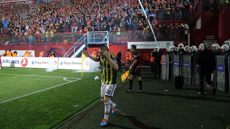 Trabzonspor A Alti Mac Ceza Al Jazeera Turk Ortadogu Kafkasya Balkanlar Turkiye Ve Cevresindeki Bolgeden Son Dakika Haberleri Ve Analizler