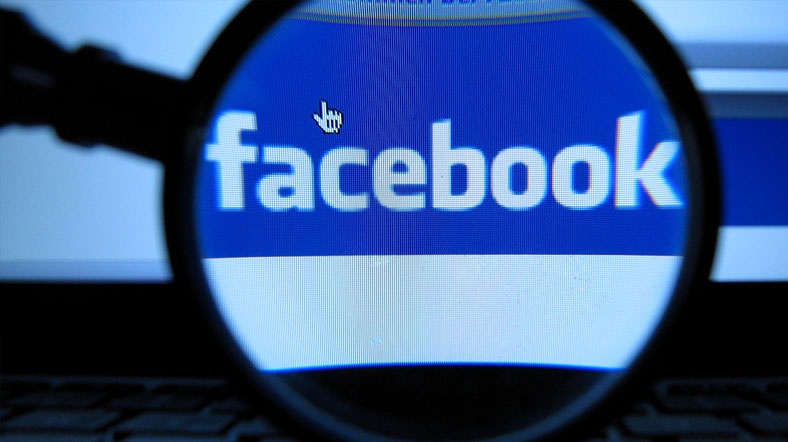 Facebook bir günde 1 milyar kullanıcıya ulaşmayı başardı.