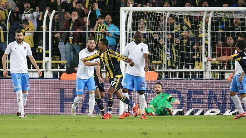 Yeni Lider Fenerbahce Al Jazeera Turk Ortadogu Kafkasya Balkanlar Turkiye Ve Cevresindeki Bolgeden Son Dakika Haberleri Ve Analizler