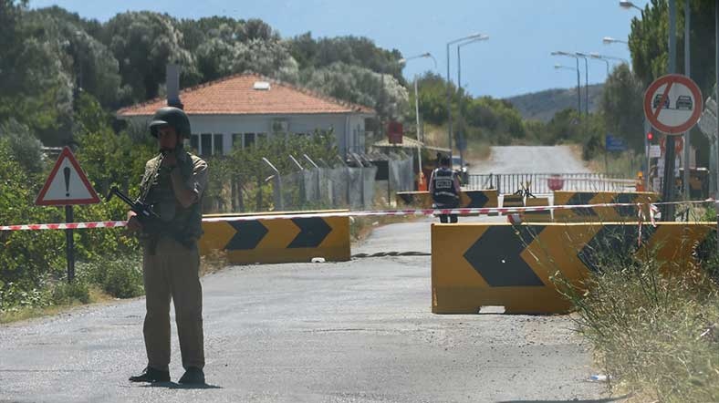 Foca Deniz Ussu Nde Polis Aramasi Al Jazeera Turk Ortadogu Kafkasya Balkanlar Turkiye Ve Cevresindeki Bolgeden Son Dakika Haberleri Ve Analizler