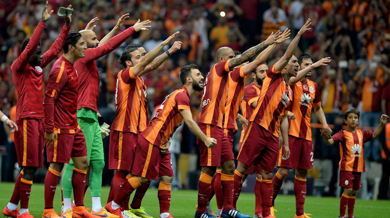 Галатасарай состав команды. Galatasaray 2014 2015. Галатасарай 2022. Галатасарай 2016. Галатасарай Лев.