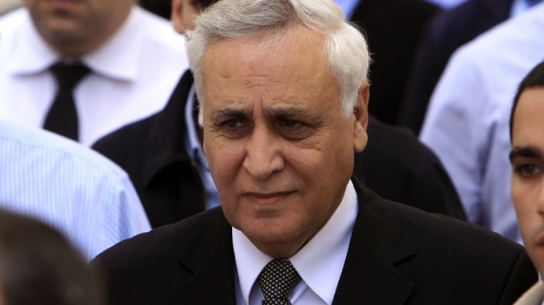 Katsav'ın karar okunduğu sırada üzgün olduğu gözlendi.