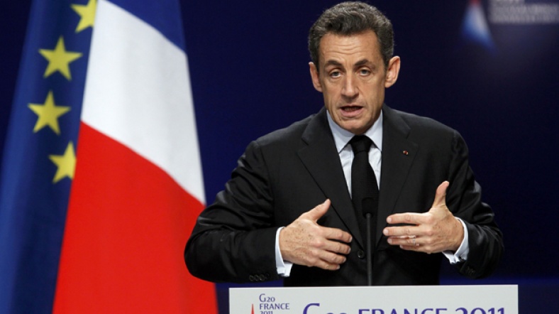 Sarkozy, Fransa’nın müttefiki olan ülkelere İran'dan petrol alımına son vermeleri çağrısında bulunmuştu.