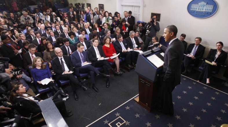 Obama, Beyaz Saray'da düzenlediği basın toplantısında soruları yanıtladı.