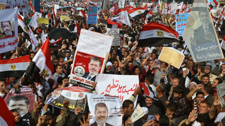 Mısır'da Mursi taraftarlarının gösterisi