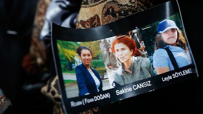 Üç kadın, Fransa'nın başkentindeki Kürdistan Enformasyon Bürosu'nda öldürülmüştü.