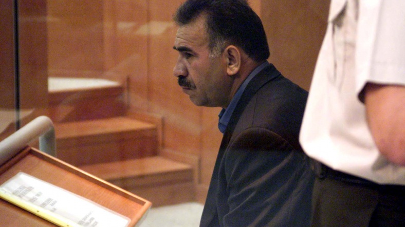Öcalan, İmralı Adası'nda MİT yetkilileriyle görüşmelerini sürdürüyor.