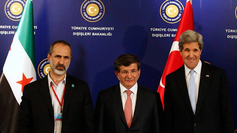 SMDK lideri Hatip, Türkiye Dışişleri Bakanı Davutoğlu ve ABD Dışişleri Bakanı Kerry, ortak basın toplantısı düzenledi. 