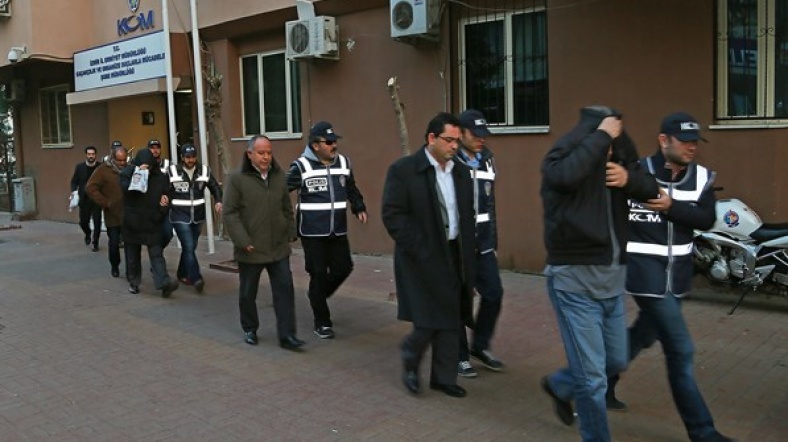 İzmir operasyon
