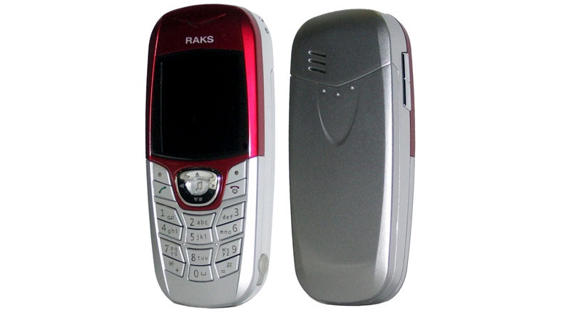 raks'ın türkiye'de tasarlayıp, çin'de ürettirdiği telefonlardan biri olan 440