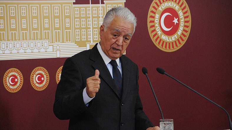 CHP Genel Başkan Yardımcısı Faruk Loğoğlu CHP Genel Başkan Yardımcısı Faruk Loğoğlu