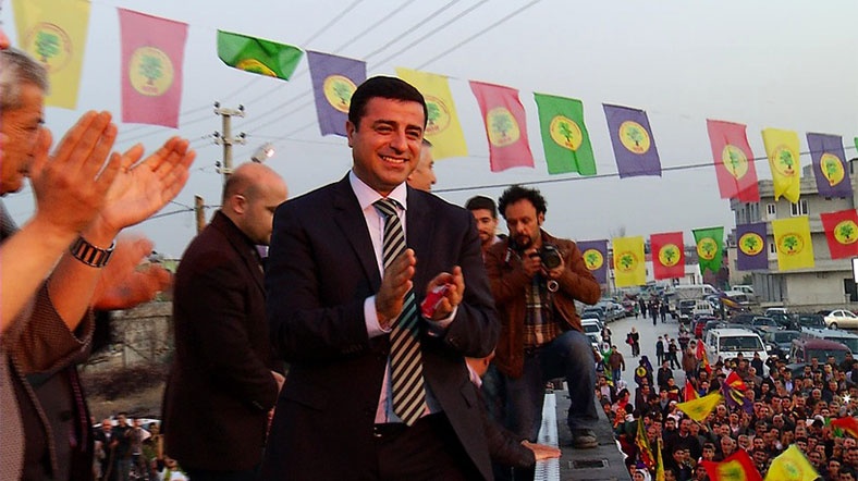 BDP Eş Genel Başkanı Demirtaş, Şırnak'taki nevruz kutlamalarında partililere seslendi