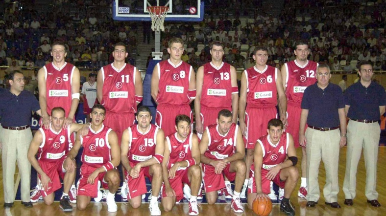 Turkiye_basketbol_2001_AA