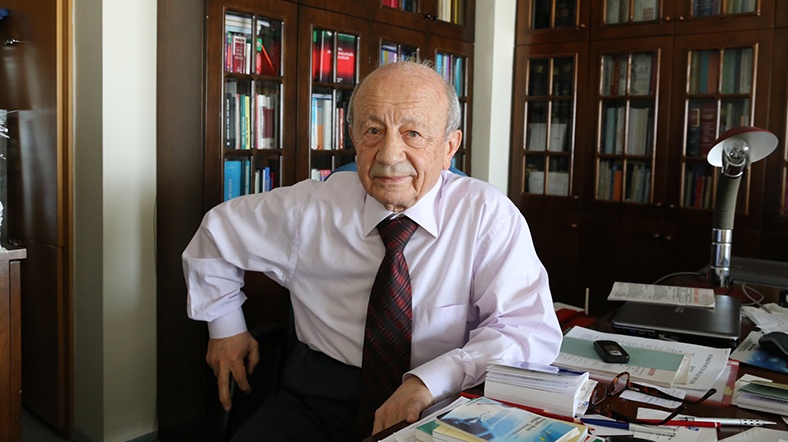 hikmet sami türk