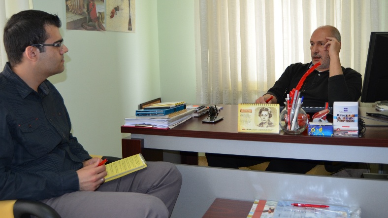 Süleyman Seyfi Öğün Prof. Dr. Süleyman Seyfi Öğün'le "Beyaz Türk" imgesini ve Türkiye'nin mevcut politik yapısını konuştuk.