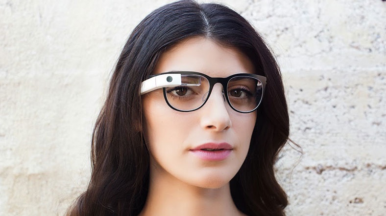 Google Glass İngiltere'de satışa sunuluyor