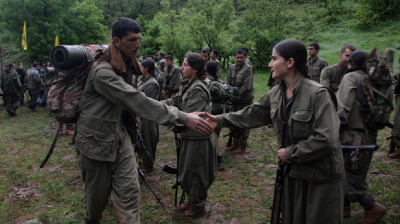 PKK üyeleri çekilme Sınır dışına çekilen ilk örgüt üyesi grup, 14 Mayıs'ta Kuzey Irak’a ulaşmıştı.