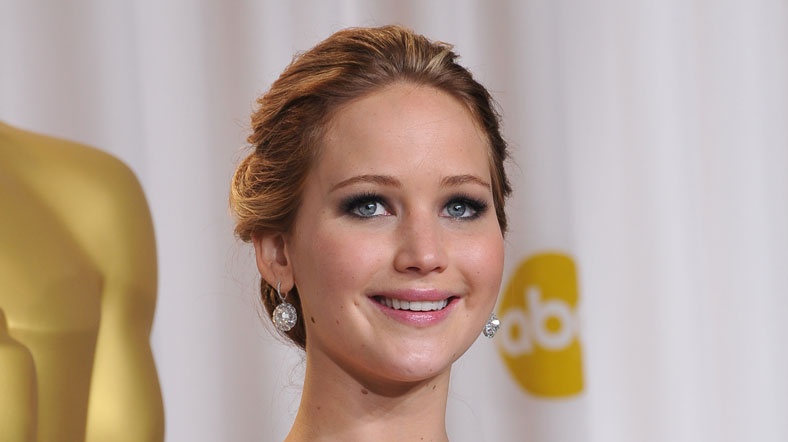 Jennifer Lawrence da hacker kurbanı oldu