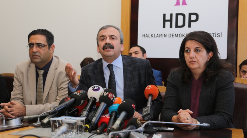 HDP heyeti basın toplantısı main