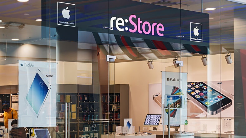 Apple Rusya'da online satışlara zamlı fiyatlarla yeniden başladı Apple Rusya'da online satışlara zamlı fiyatlarla yeniden başladı