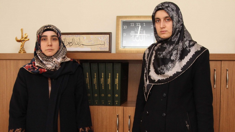 zeynep-ozarslan-serife-soyler