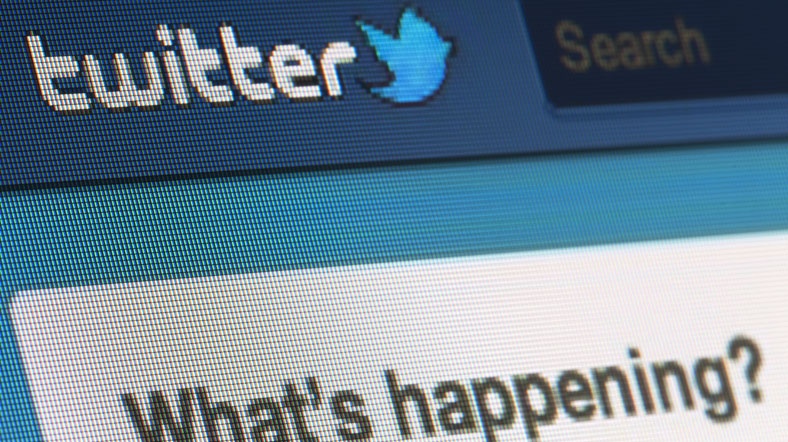 Özgecan Aslan cinayetinin ardından Twitter'da kadına yönelik şiddet tartışılıyor.
