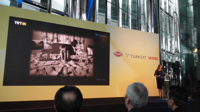 TRT 4K bugün İstanbul'da düzenlenen bir basın toplantısı ile deneme yayınlarına başladı TRT 4K bugün İstanbul'da düzenlenen bir basın toplantısı ile deneme yayınlarına başladı