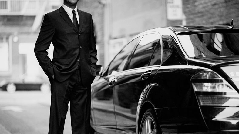 Berlin ve Hamburg'da yaşayanlar da Uber kullanabilecek Uber, 50 milyar dolar ile en değerli girişim haline gelecek.